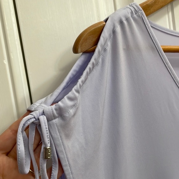 Ivanka Trump lavender blouse.  S/M - Picture 3 of 6